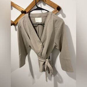 ALL ROW TIE DETAIL BLOUSE
